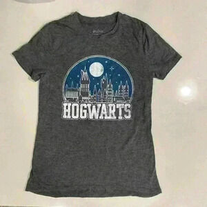 Harry Potter/ Hogwarts T-Shirt